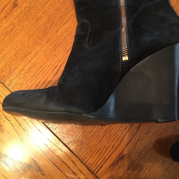 Tory Burch “loved” High knee wedge boots - Picture 6 of 8